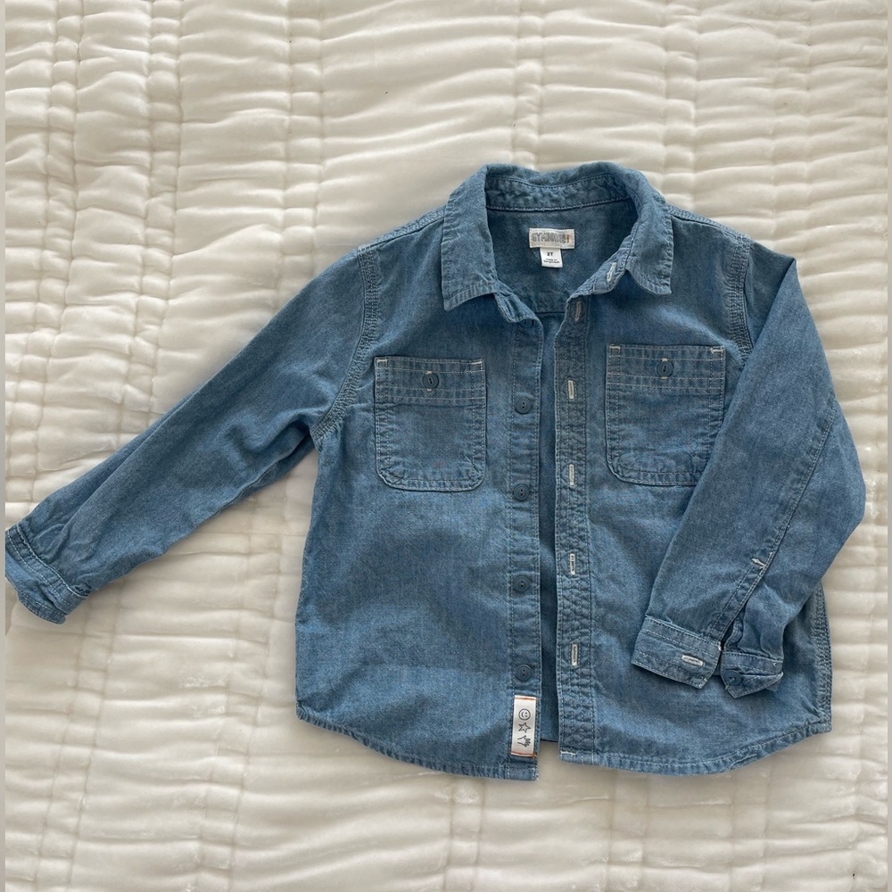 Gymboree size 2T chambray button shirt
